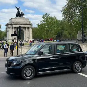 Electric Black Cab at Hyde Park Corner
