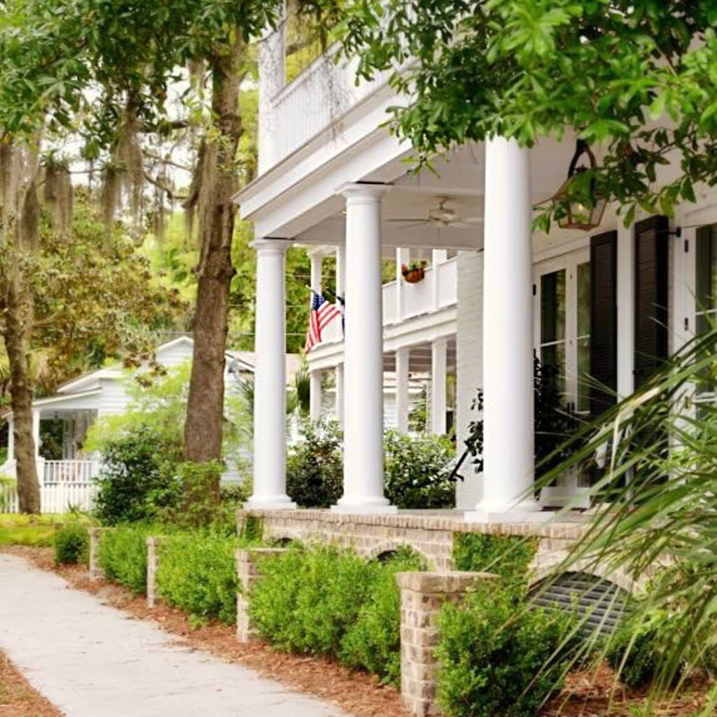 Historic Homes in Beaufort abound